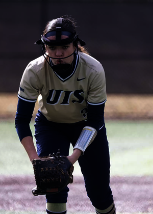 Rosie Bartletti pitching