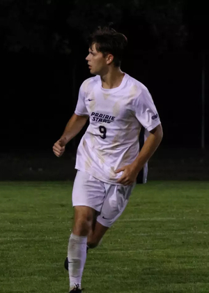 Robin Lemke Bergseth playing soccer