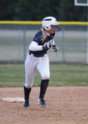 Taylor Zawacki on second base
