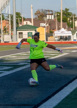 Gigi Yurevich in goal for the Prairie Stars