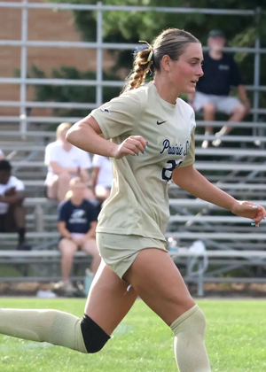 Autumn Diduch playing soccer at UIS