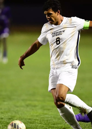 Lucas Harris wins the ball