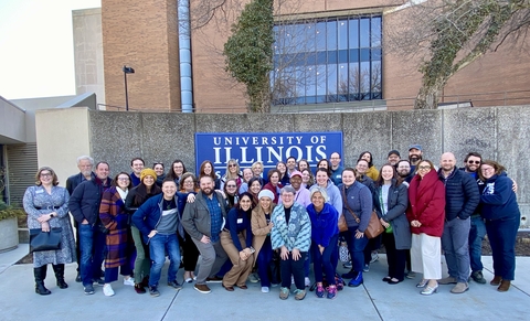  A group of UIS alumni gathered outside the Performing Arts Center. 