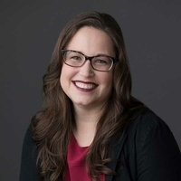headshot of Kristi Barnwell