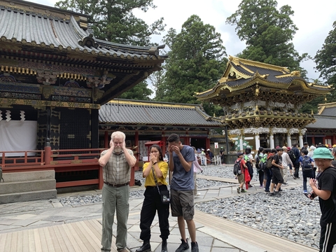 Dr. GoldbergBelle and students posing for group photo in Japan