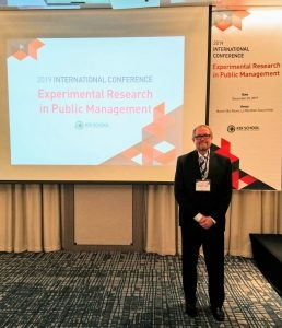Picture of Institute director Ken Kriz before giving a presentation