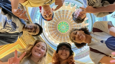 Capital Honors students under the IL State Capitol Dome