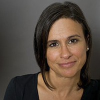 headshot of Nina Burleigh