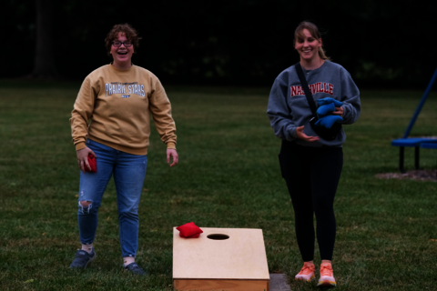 UIS students playing cornhole/bags