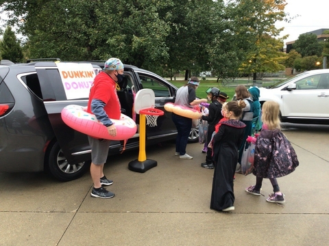 children participating in Trunk-o-Treat