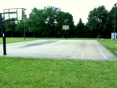 outdoor basketball court at UIS