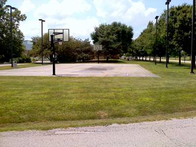 basketball court at UIS