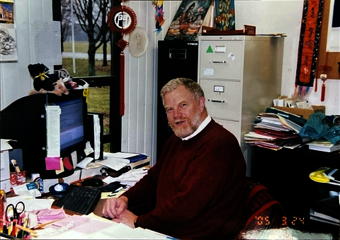 Dr. GoldbergBelle in his office