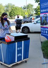 students moving in