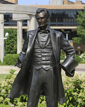 Lincoln Statue