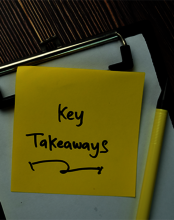 note pad with words "key takeaway" written on it