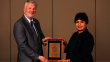 Professor Shipra Gupta receiving the 2023 University Scholar Award. the 2023