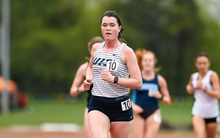 Emma Leahy running outdoor track
