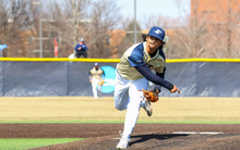 Esteban Hernandez pitching