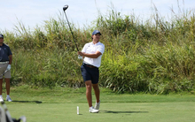 Julien Babineau golfing