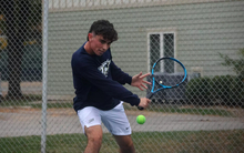 Pablo Herrera playing tennis for UIS
