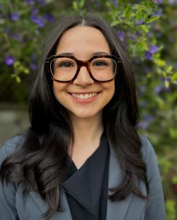 headshot of Taryn Servaes