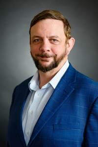 Headshot of Wayne Davenport