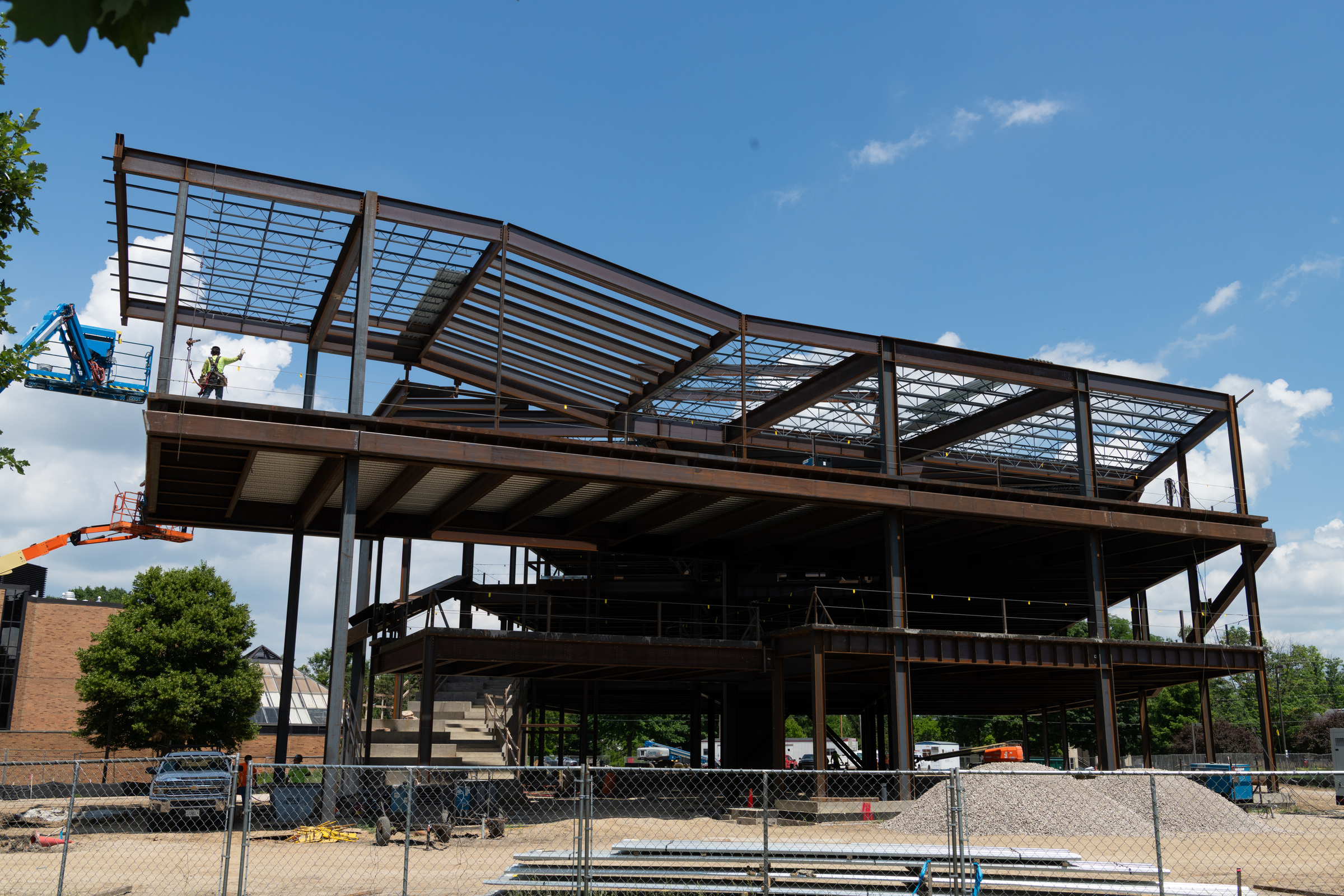 Side view of construction area to Library Commons