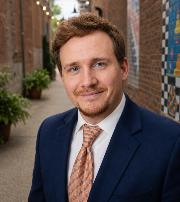 Evan Foster Headshot