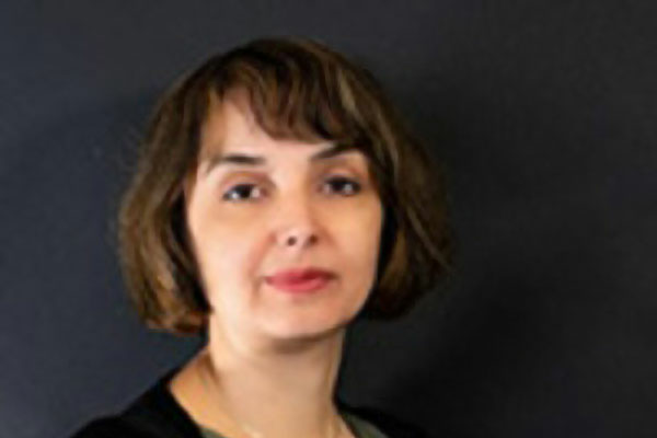 Dr. Roya Gholami