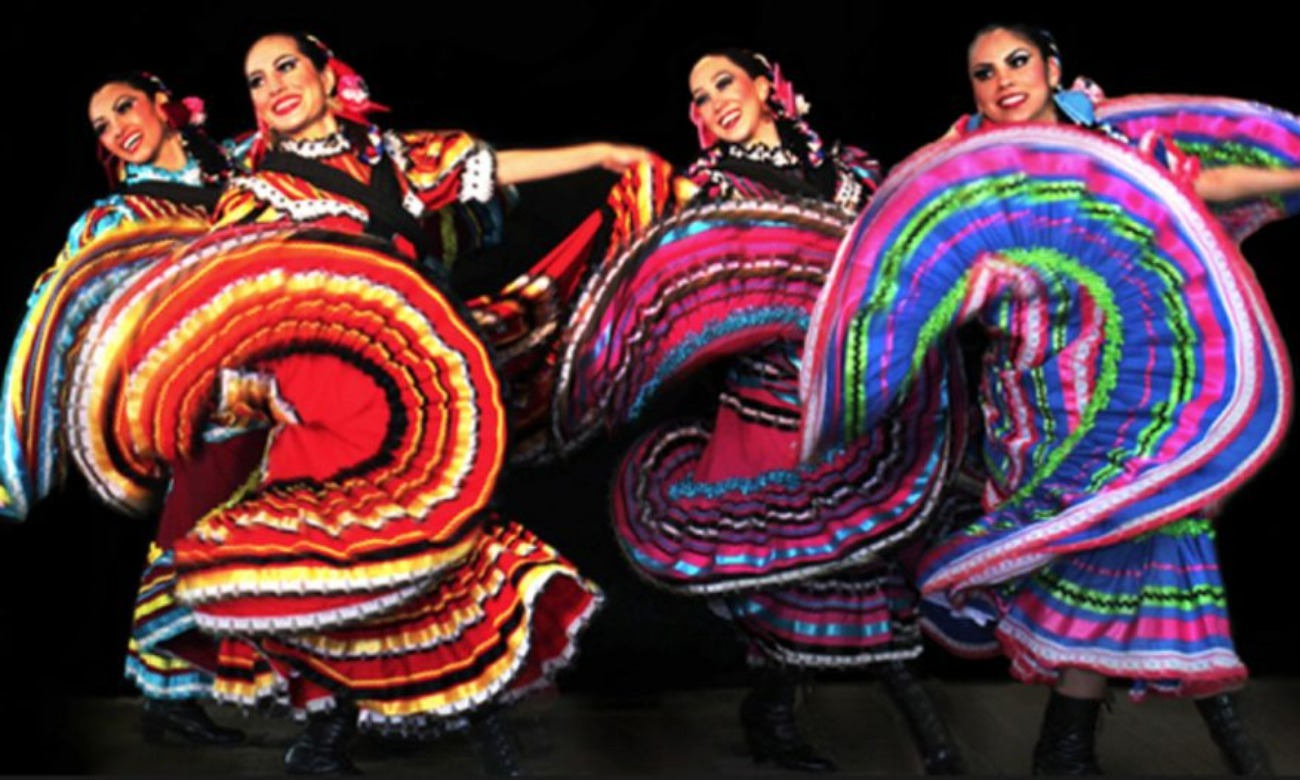 Baile Monarcas Practice