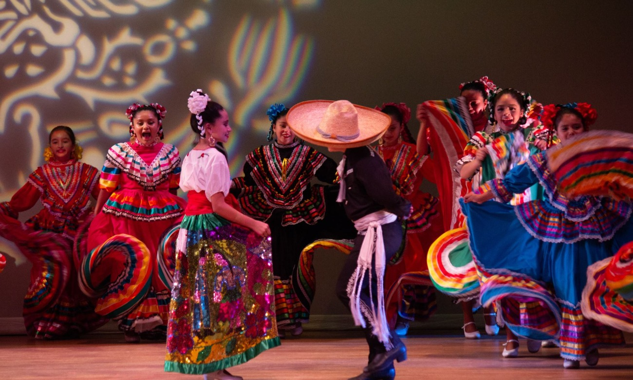 Baile Monarcas Practice