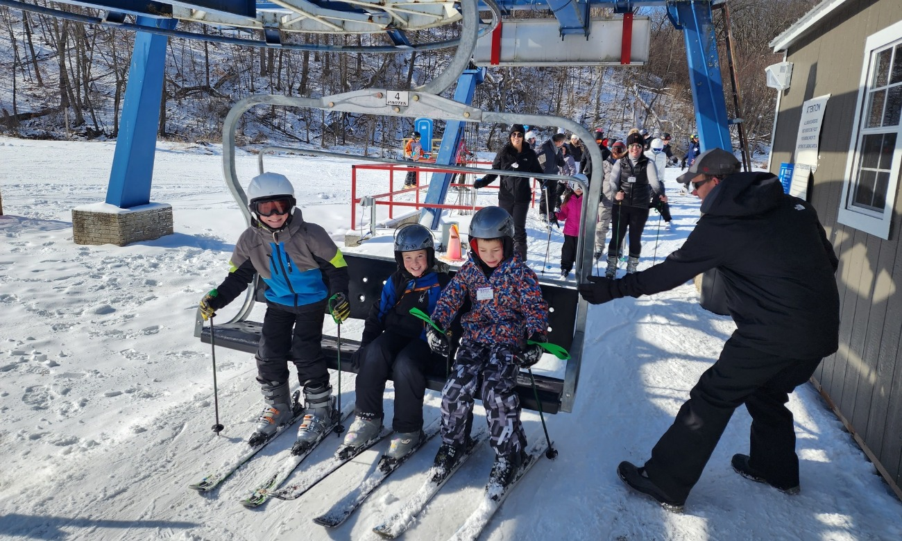 Ski/Snowboard at Snowstar