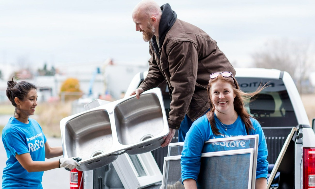 Service-a-thon: Stars at the ReStore: