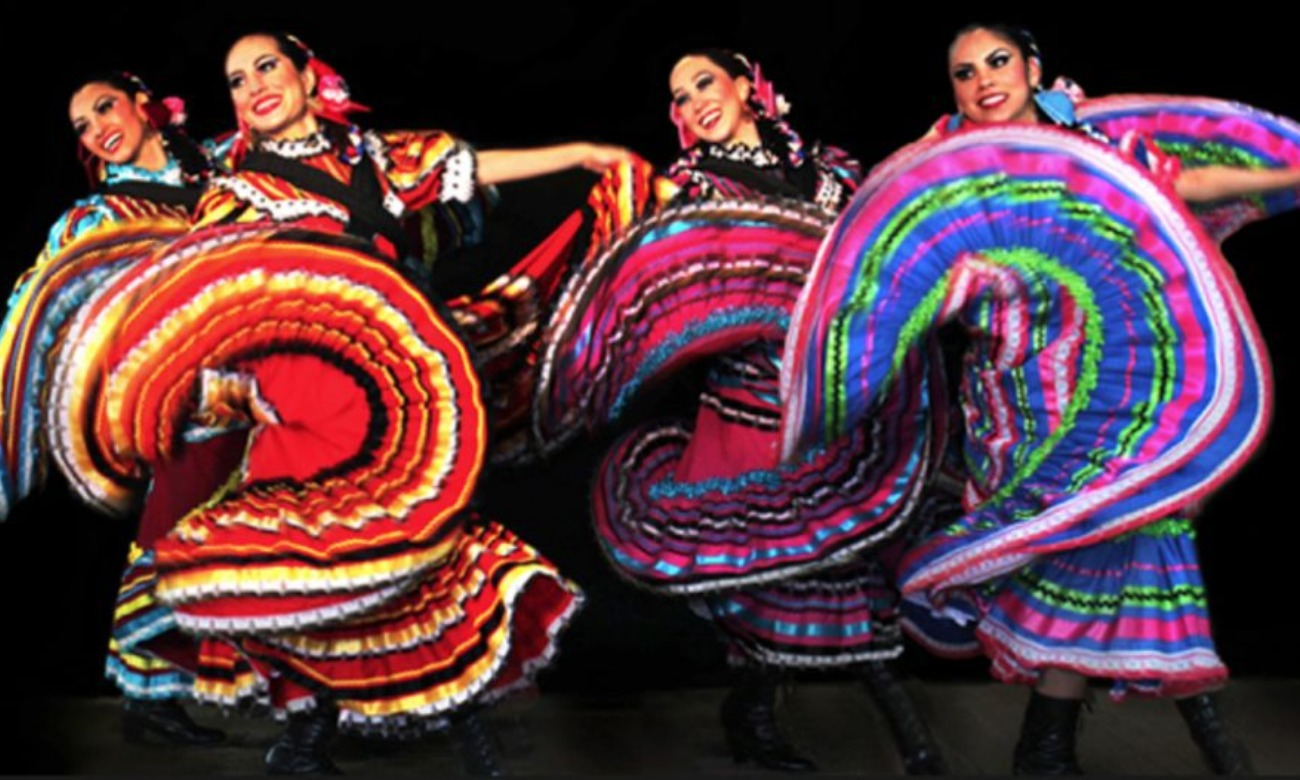 Baile Monarcas Practice
