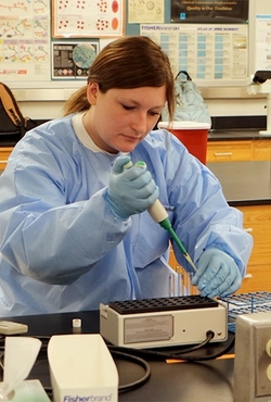 MLS student in lab