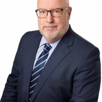 headshot of Mike Carroll