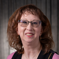 Gwen                                                         Cribbett