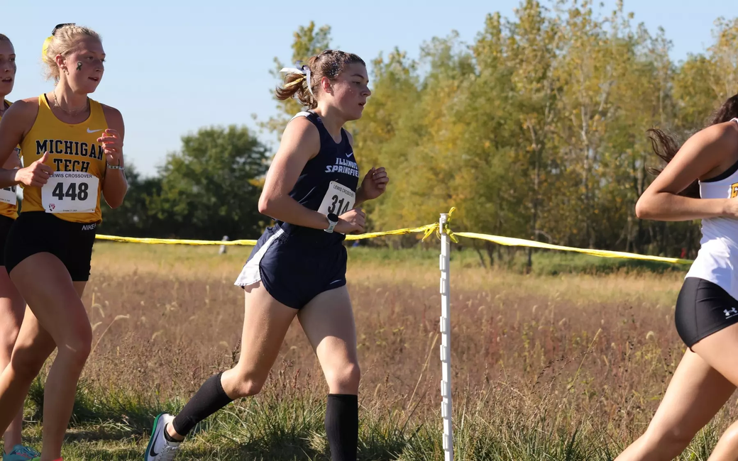 Allison Thompson running cross country