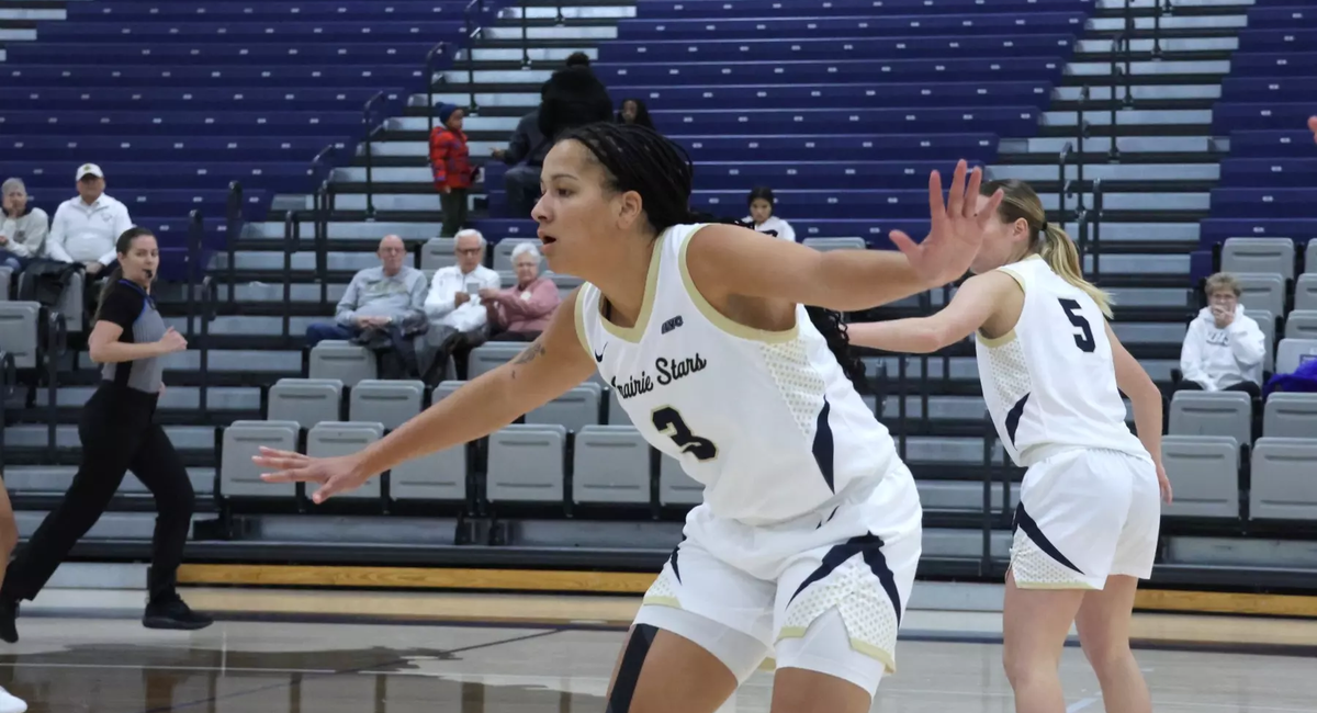 Kayla Rice playing defense