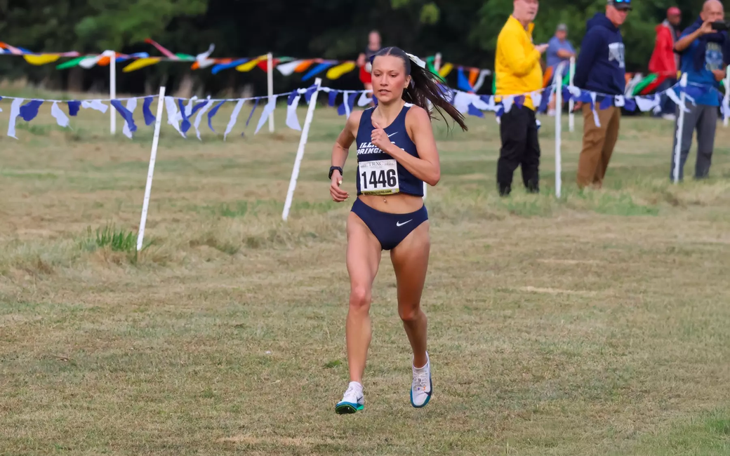 Maddie Miller-Ross running cross country