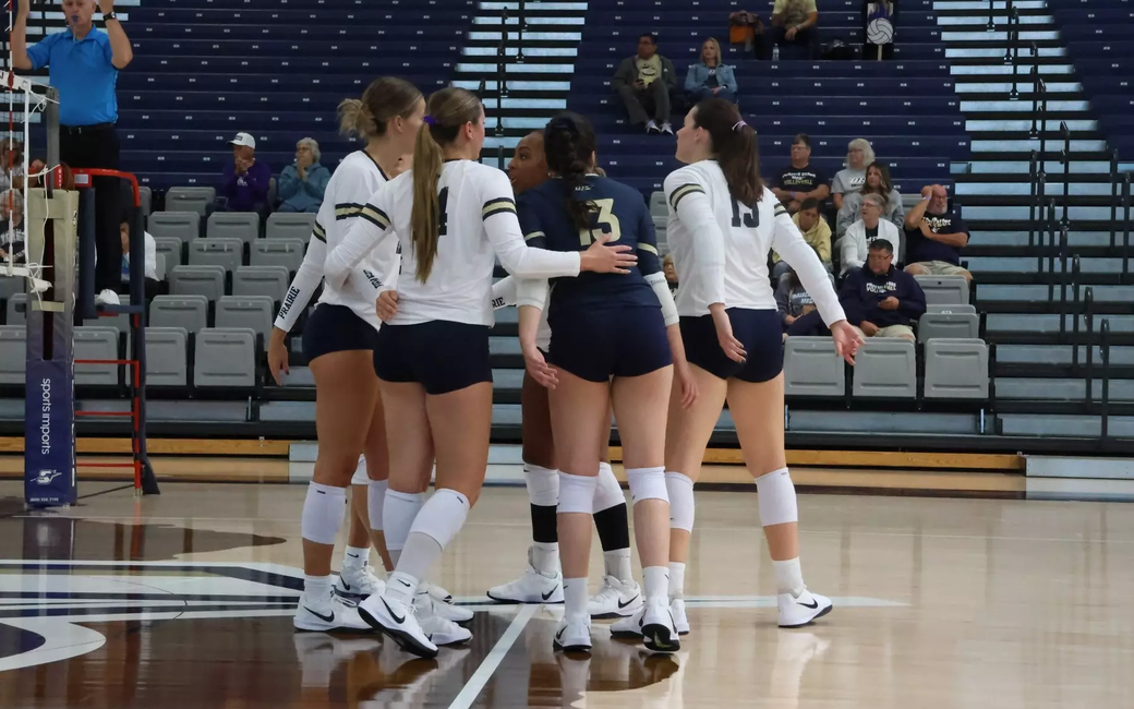 UIS volleyball huddle
