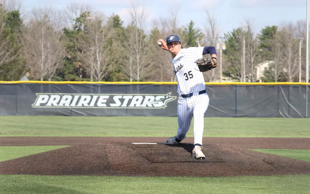 Ben Benoit pitching at UIS