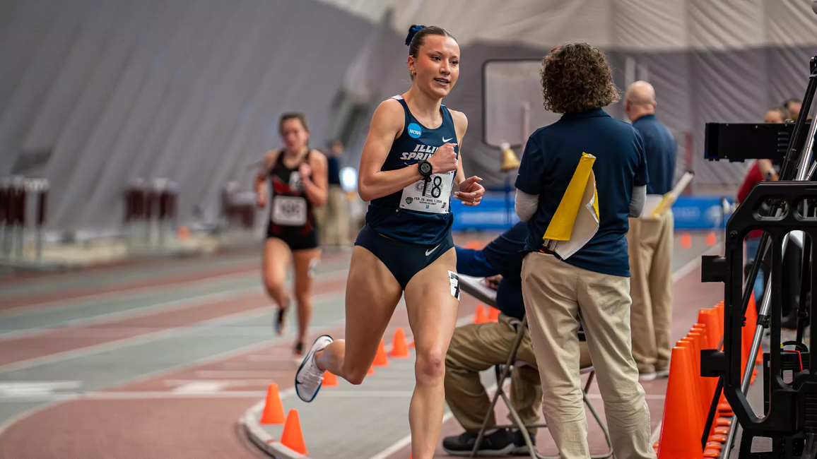 Madelyn Miller-Ross racing in blue UIS uniform at GLVC Indoor Championship