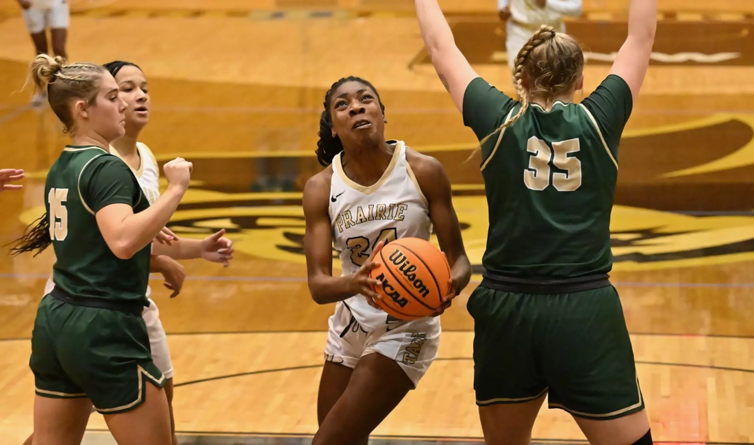 Niyah Udiowod  playing basketball