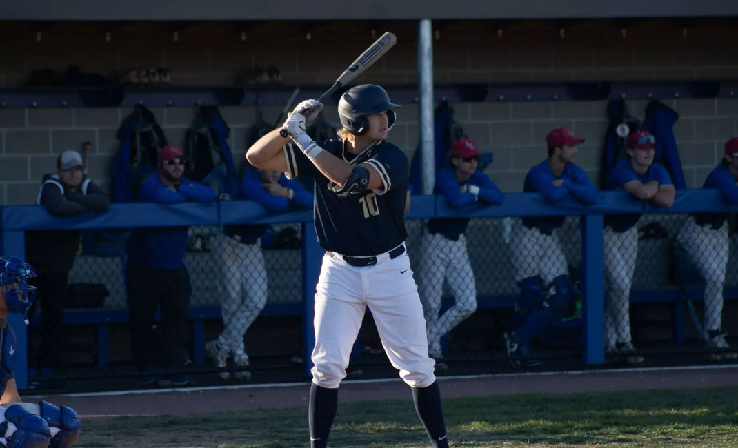 Drew Ezard at bat