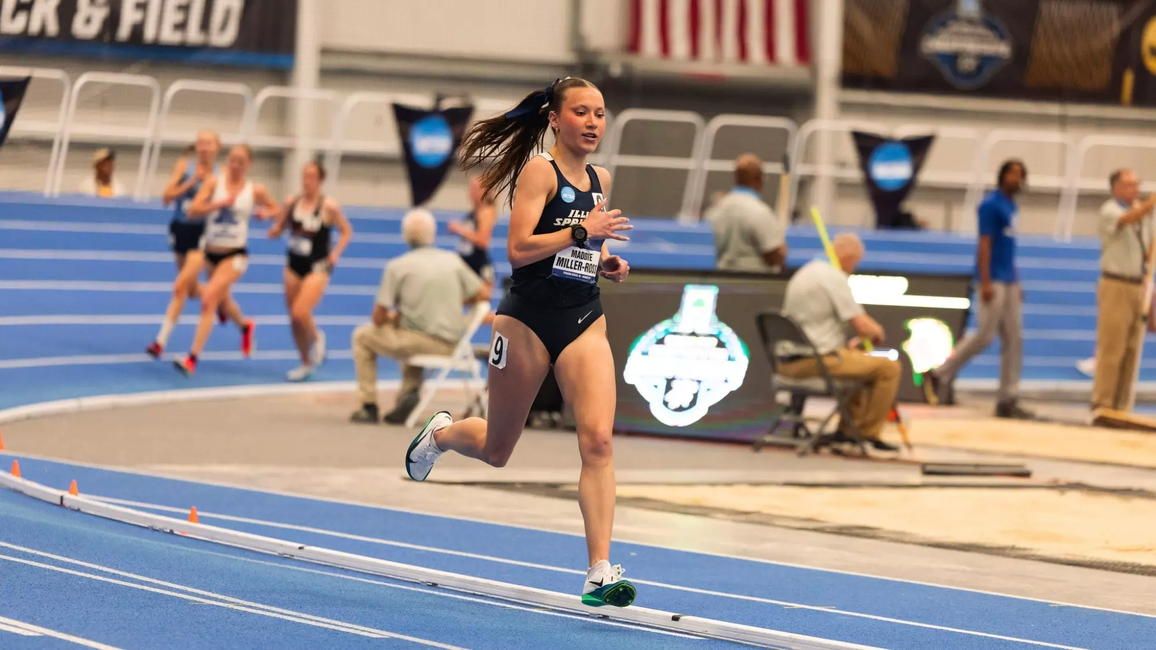 Maddie Miller-Ross running in blue uniform at indoor track & field national championship