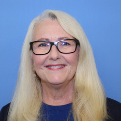 Claire                                                       Gordon