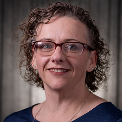 Linda                                                        Nixon