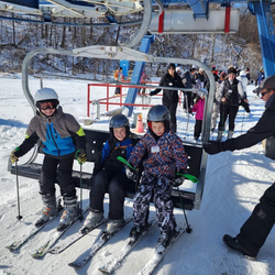 Ski/Snowboard at Snowstar